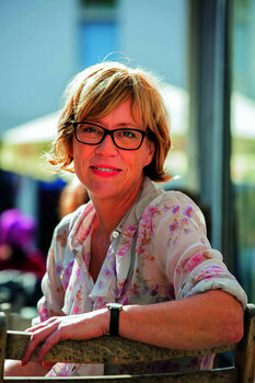 Person Gina Mayer